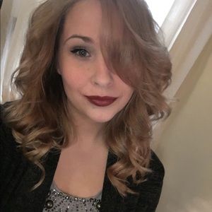 Meet your Posher, Jillian